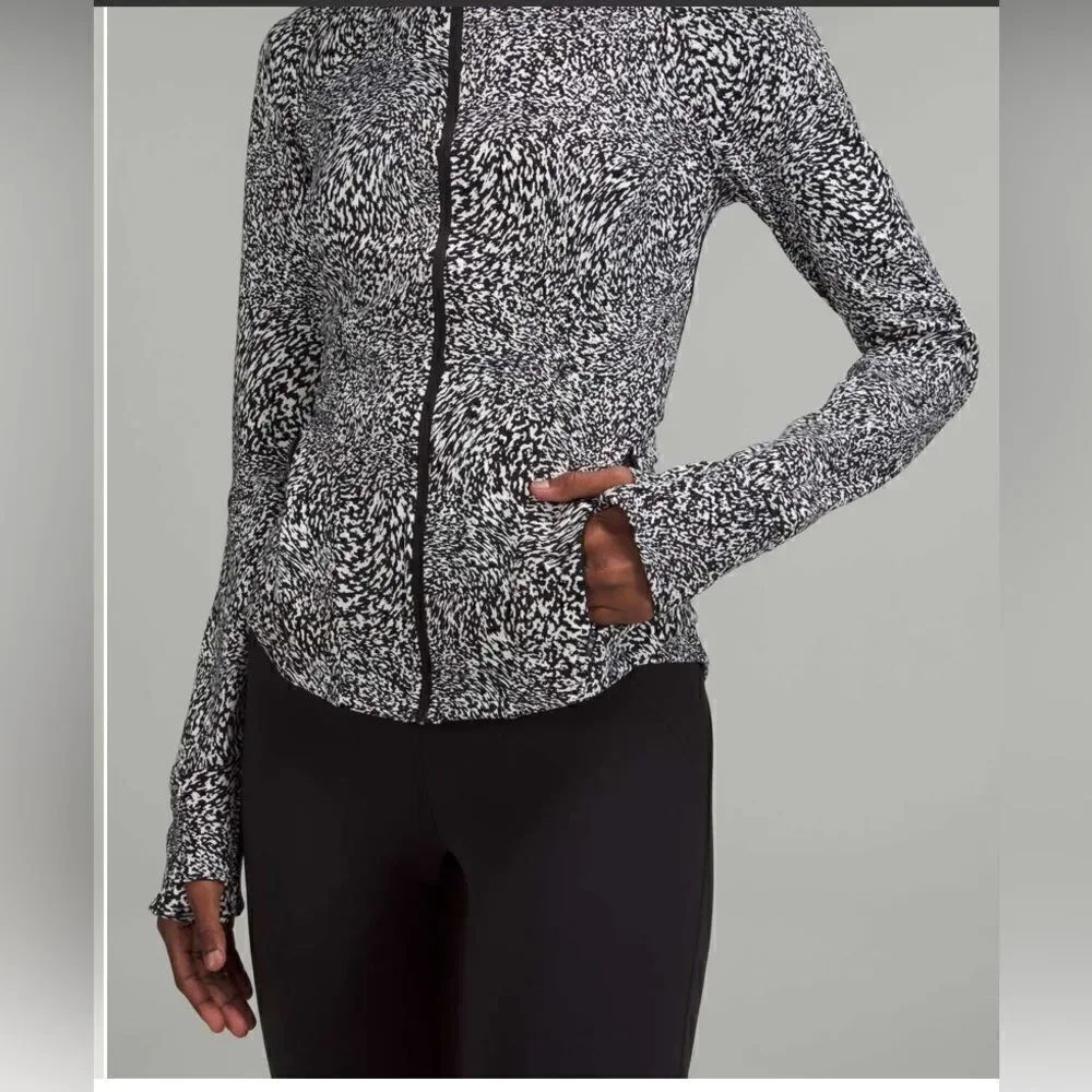 Lululemon InStill Jacket - Picture 4 of 10